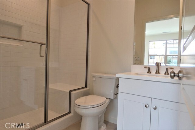 Building Photo - 139 Anthology