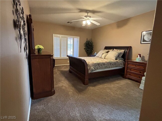Building Photo - 1164 Golf Club Dr