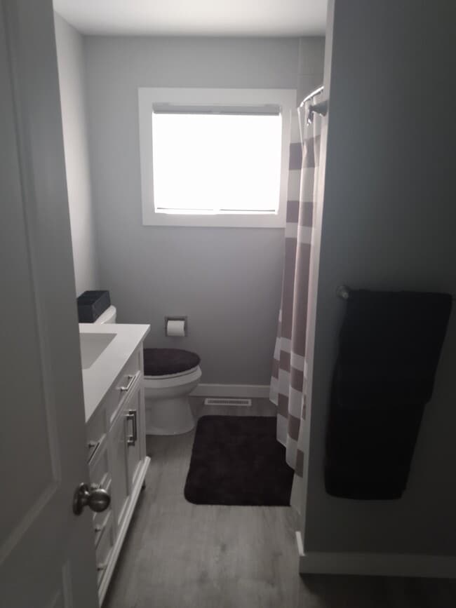 Building Photo - 1201 N 15th St