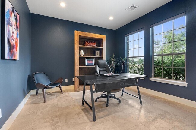 Building Photo - 7829 Oteka Cove