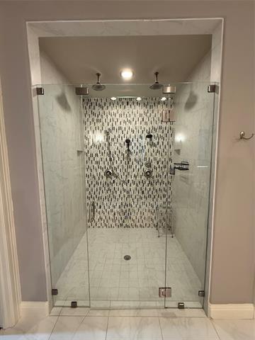 Building Photo - 3736 Greenbrier Dr