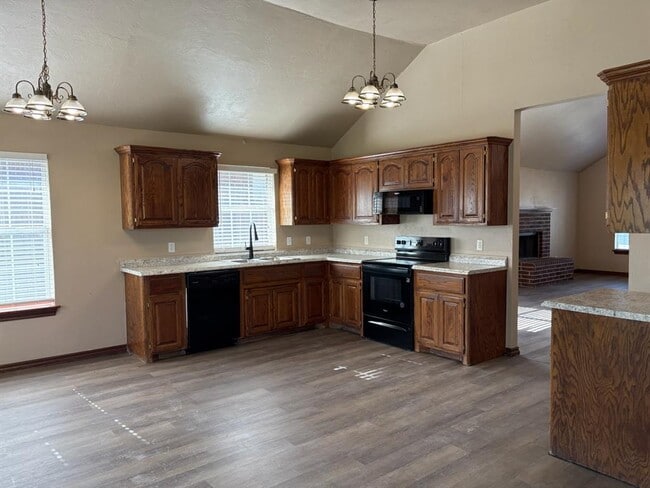 Building Photo - 1424 SW 129th St