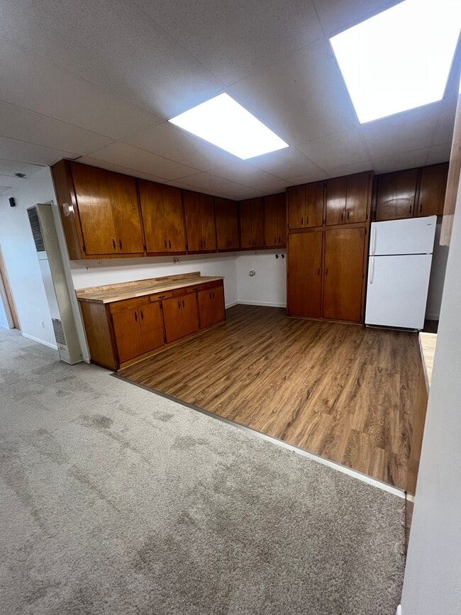 Primary Photo - 241 SW G St