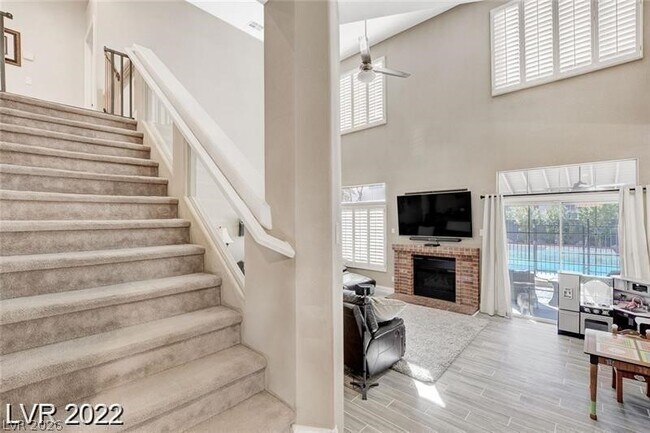 Building Photo - 7 Old Lake Cir