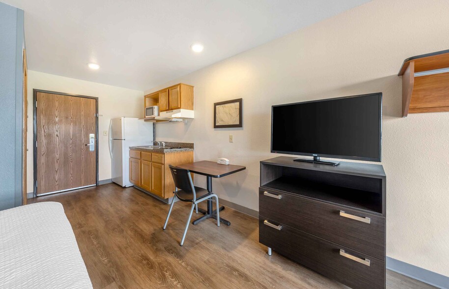 Building Photo - Furnished Studio-Oklahoma City - Del City