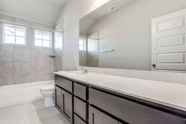 Building Photo - 140 Living Reef Dr