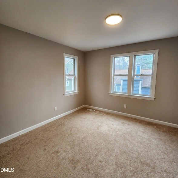 Building Photo - 5820 Sentinel Dr