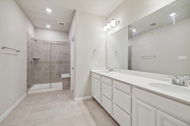 Building Photo - 1806 La Magnolia Dr