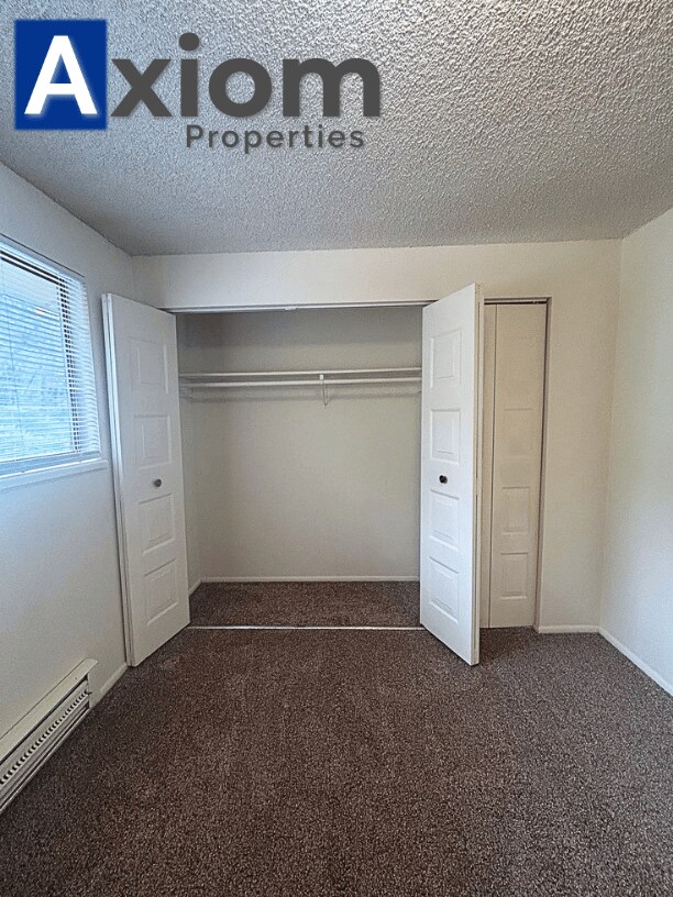 Building Photo - 2156 Marigold St