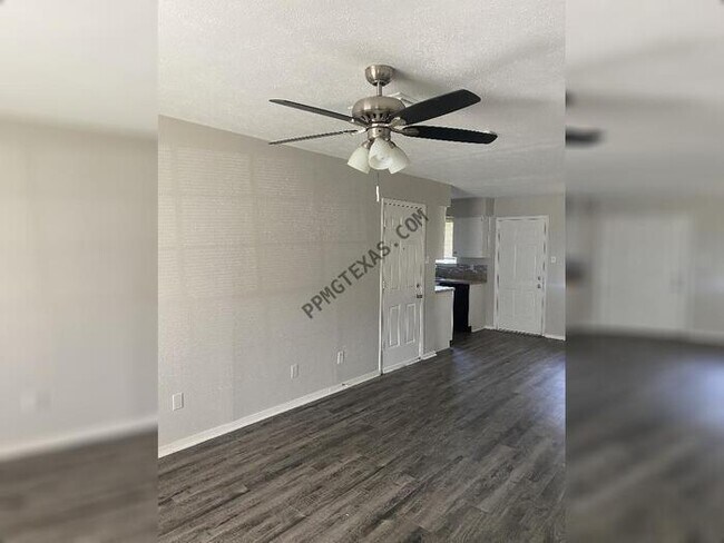 Building Photo - 3531 Softcloud Dr. Dallas, TX 75241