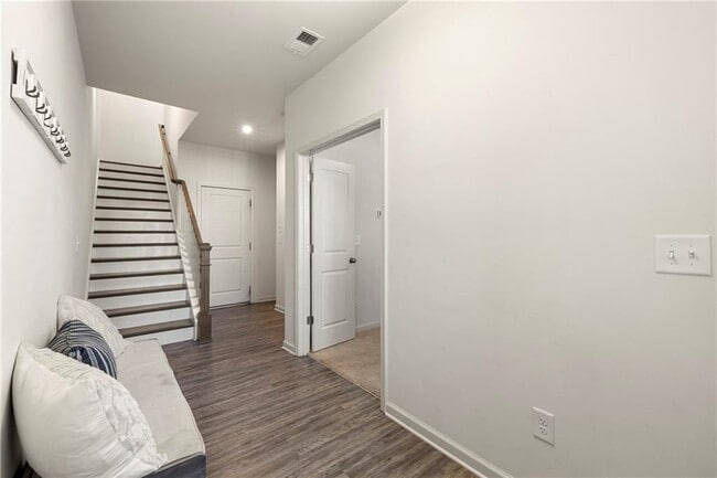 Building Photo - 155 Harlow Cir