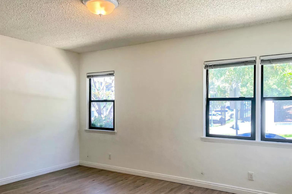 Building Photo - 1703 Selby Ave