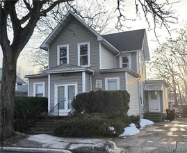 Building Photo - 26 Delaware St