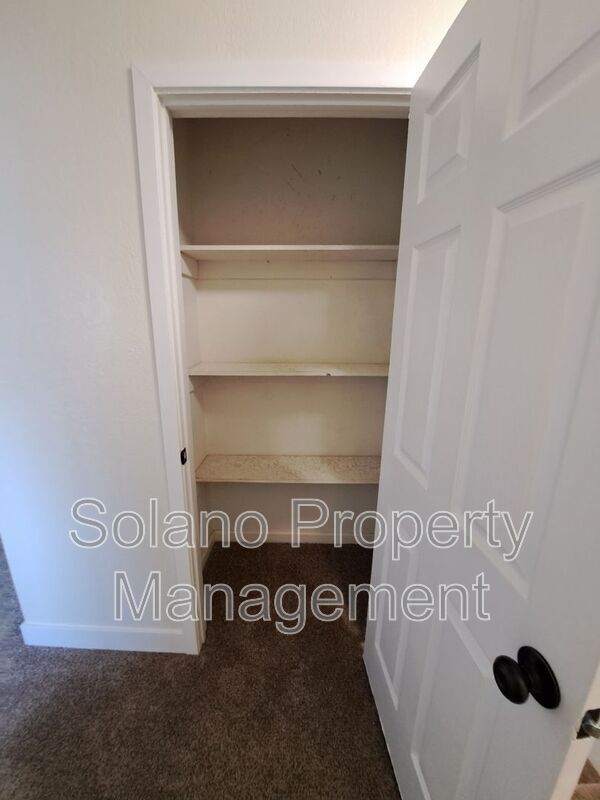Building Photo - 145 Del Rey Ct