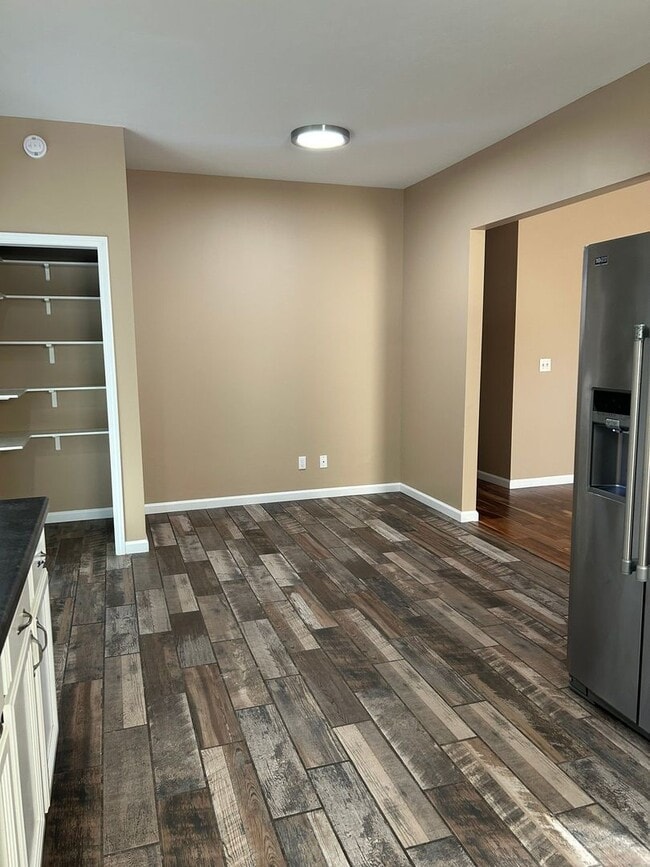 Building Photo - 3051 Bluster Ct