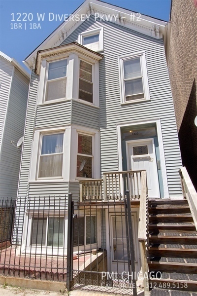 Building Photo - 1220 W Diversey Pkwy
