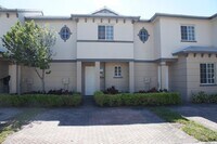 Building Photo - 2011 Nassau Dr