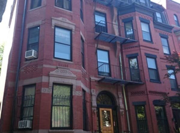 Building Photo - 336 Marlborough St