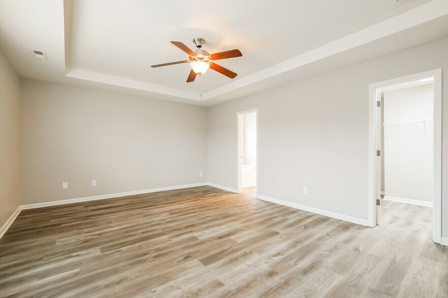 Building Photo - 3728 Amistad Ln