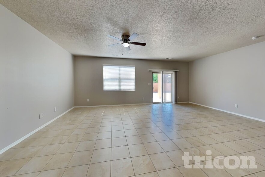 Building Photo - 2081 Camino Rincon