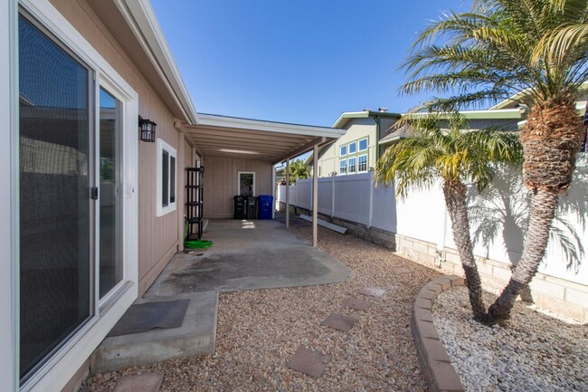 Building Photo - Brand new remodeled home located in Great ...