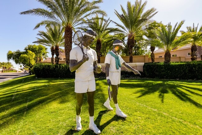 Building Photo - Luxury Home located in Henderson