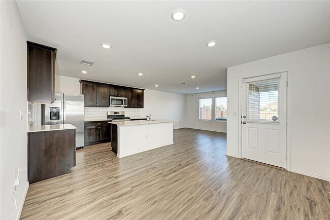 Building Photo - 12112 Scarlet Sleeve Wy