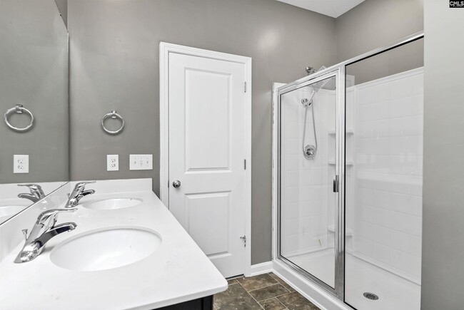 Building Photo - 414 Tulip Way