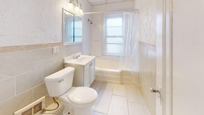 Building Photo - 1534 Belmar Rd