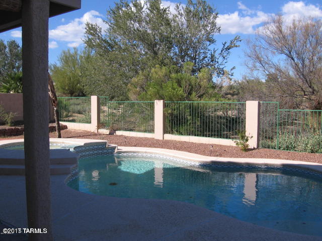 Building Photo - 10650 N Sand Canyon Pl