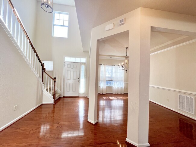 Building Photo - 109 Zebulon Ct