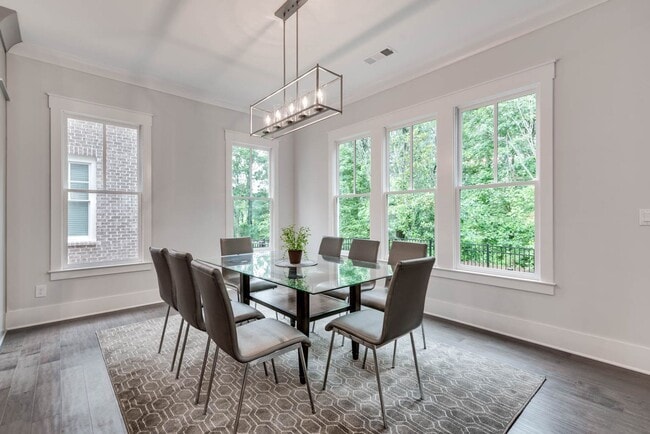 Building Photo - Beautiful & Spacious Home in Prime Alpharetta Location – Available 07/25/2026