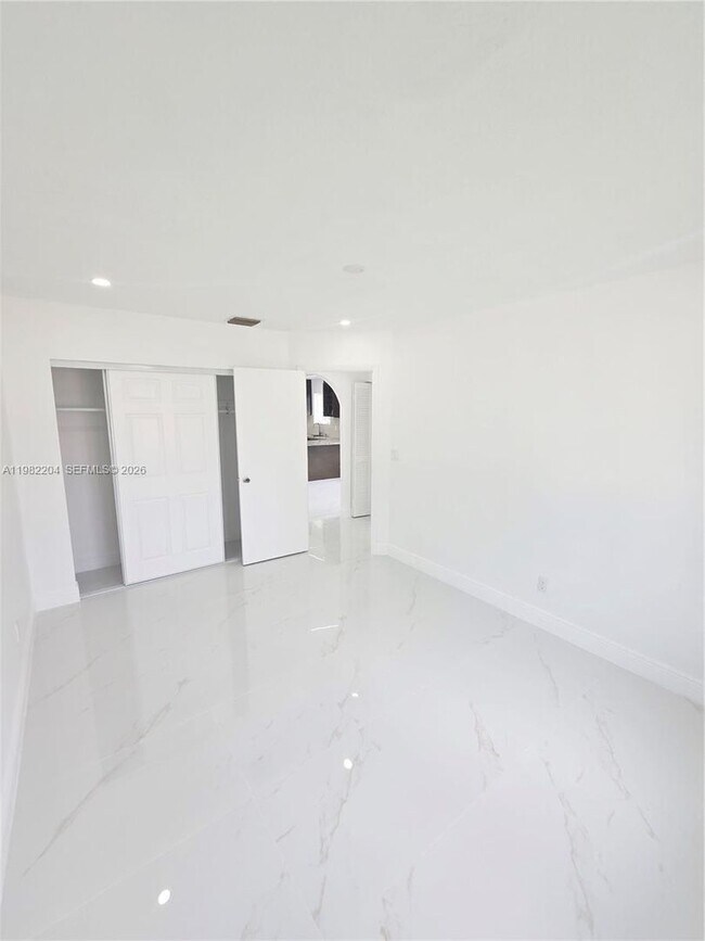 Building Photo - 4490 SW 19th St