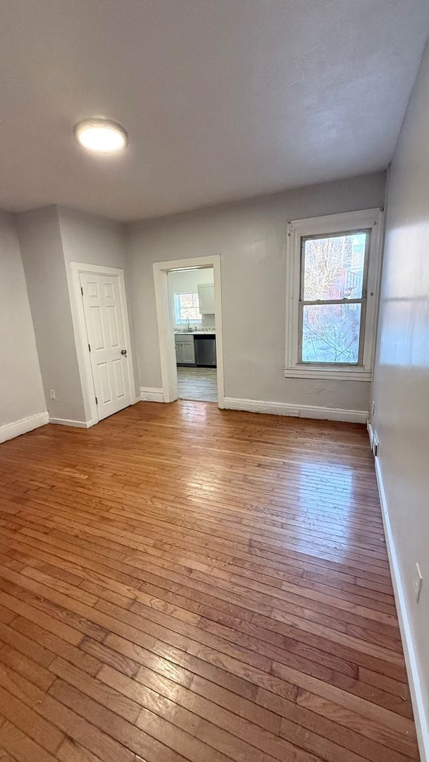 Building Photo - Spacious Townhome in Lawrenceville for Rent- Hardwood Floors and Large Backyard!