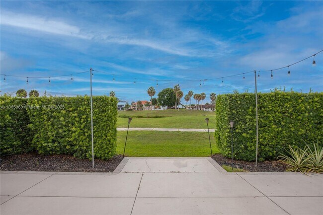 Building Photo - 7225 Coldstream Dr