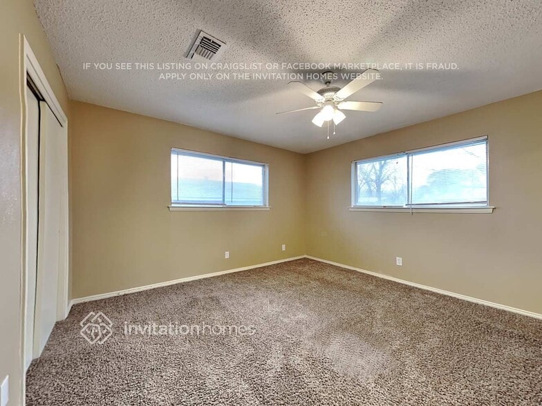 Building Photo - 150 Valleyglen Dr