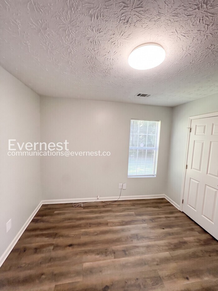 Building Photo - 1230 Creek View Ct