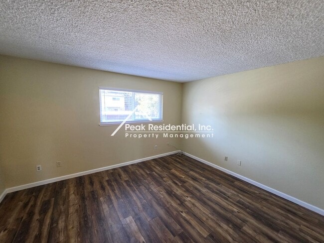Building Photo - 6691 Greenback Ln