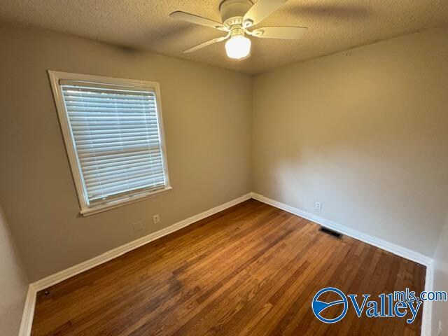 Building Photo - 508 Forrest Cir NE