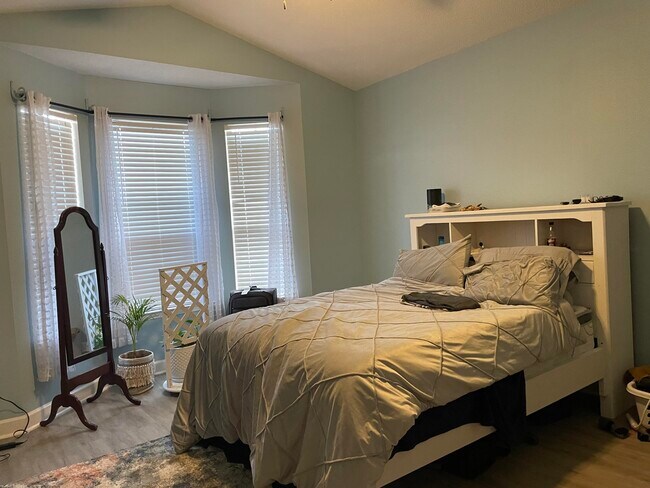Building Photo - 9697 Leeward Way