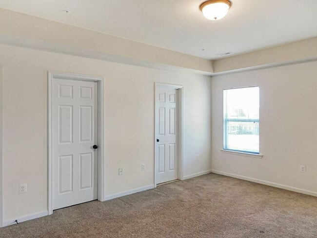 Building Photo - 23363 Marview Ct