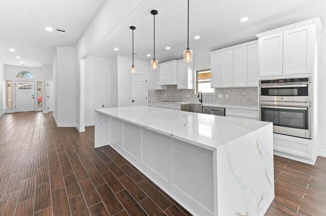 Building Photo - 30108 Hacienda Ln