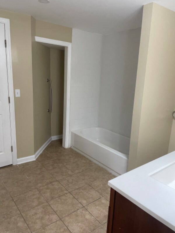 Building Photo - 3316 Cocoa Dr