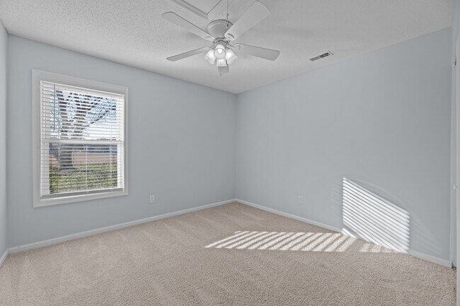 Building Photo - 308 Panther Trail