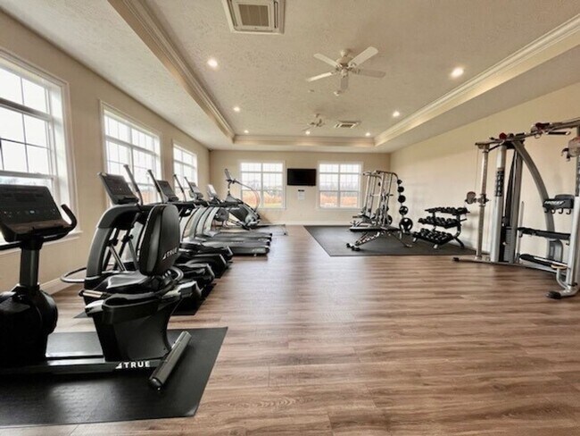 Building Photo - 8380 Pareti Pl