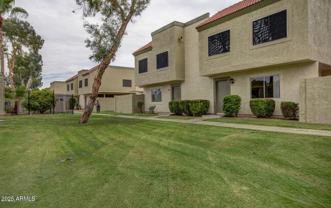 Primary Photo - 4764 W Palo Verde Dr