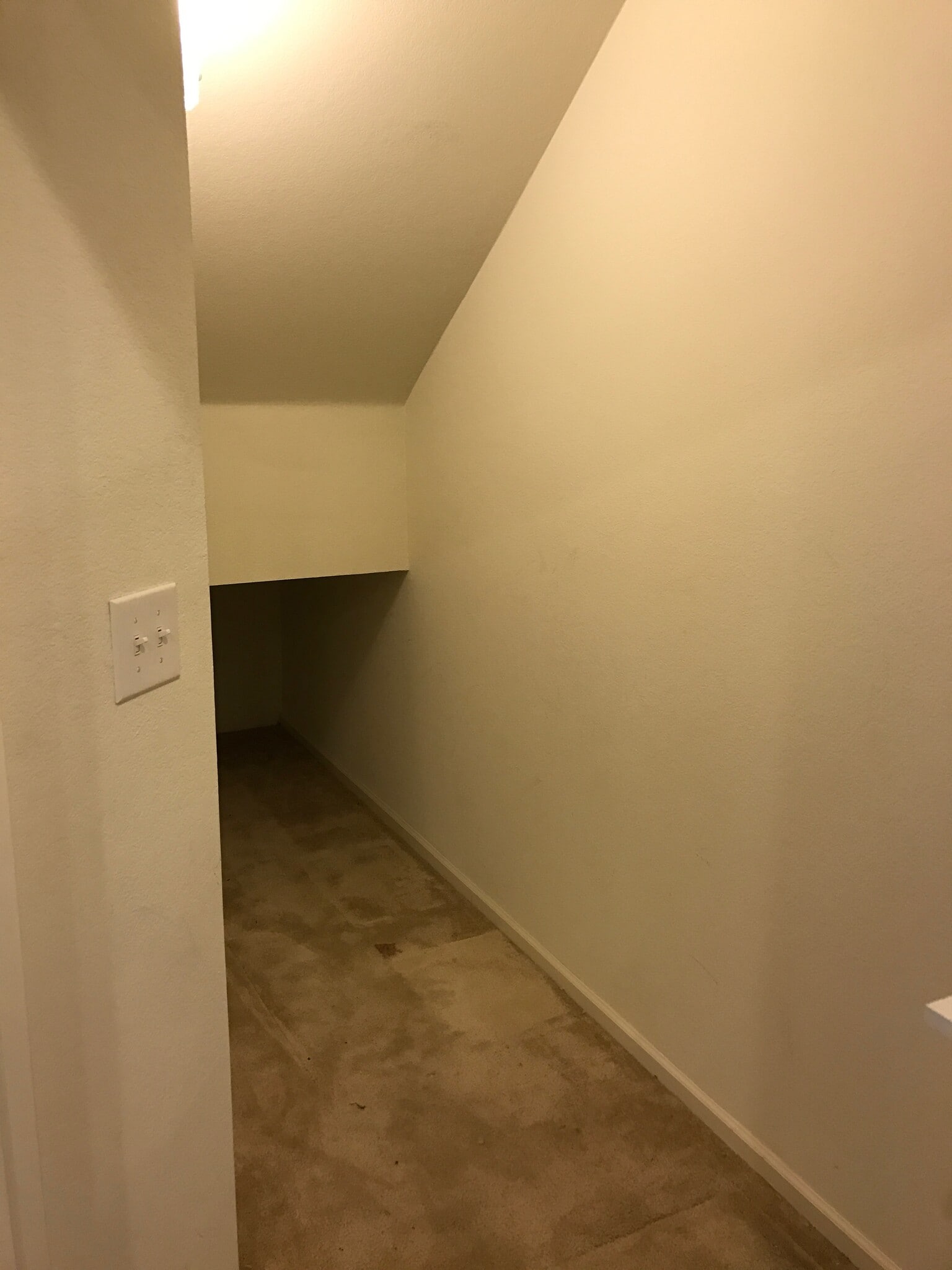 Building Photo - 1259 South Dallas Court