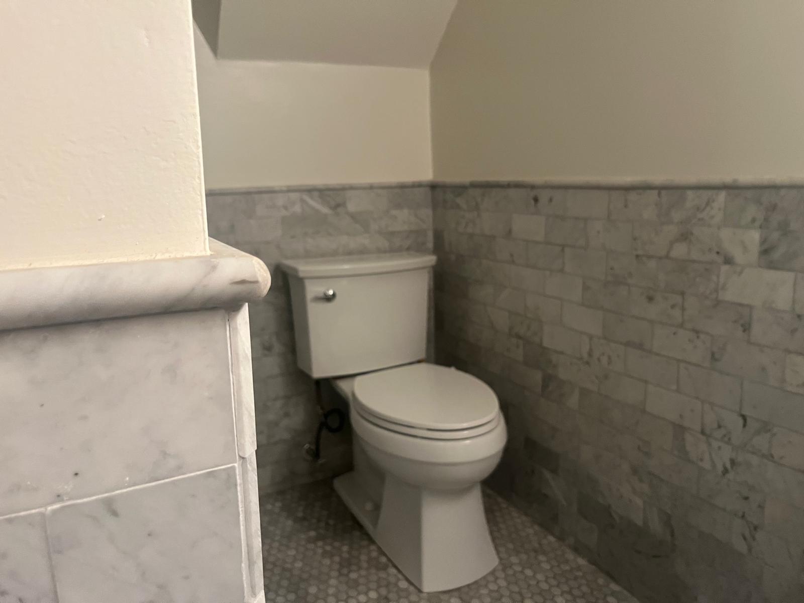 Building Photo - 484 Columbus Ave