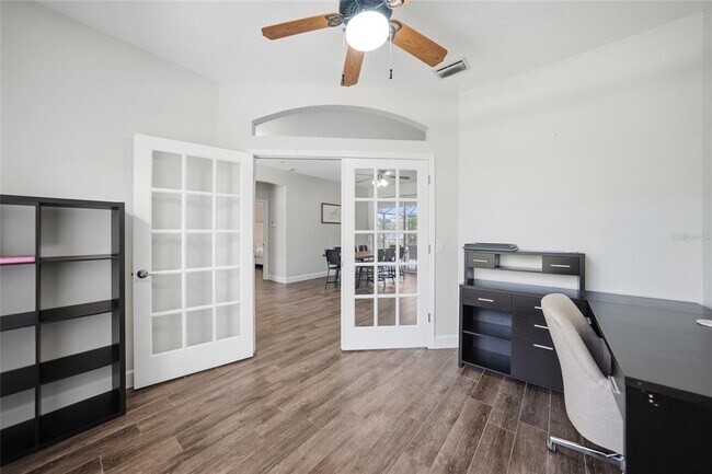 Building Photo - 2880 Vogler Ln