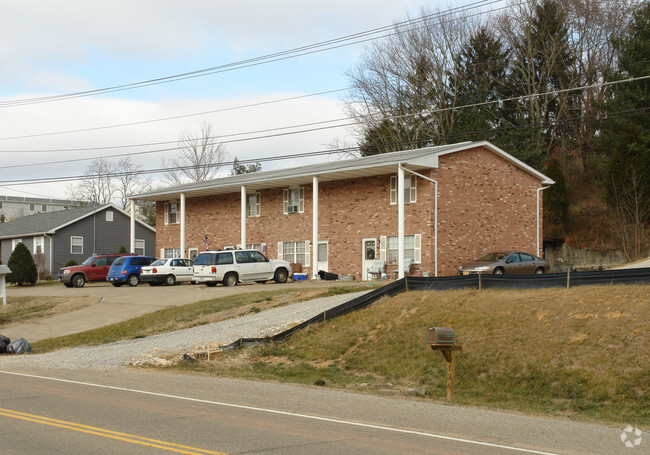 Building Photo - Colonial Terrace Apartments